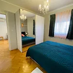 Apartment Green 29